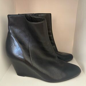 Via Spiga Women’s Black Leather H Heel Wedge Booties